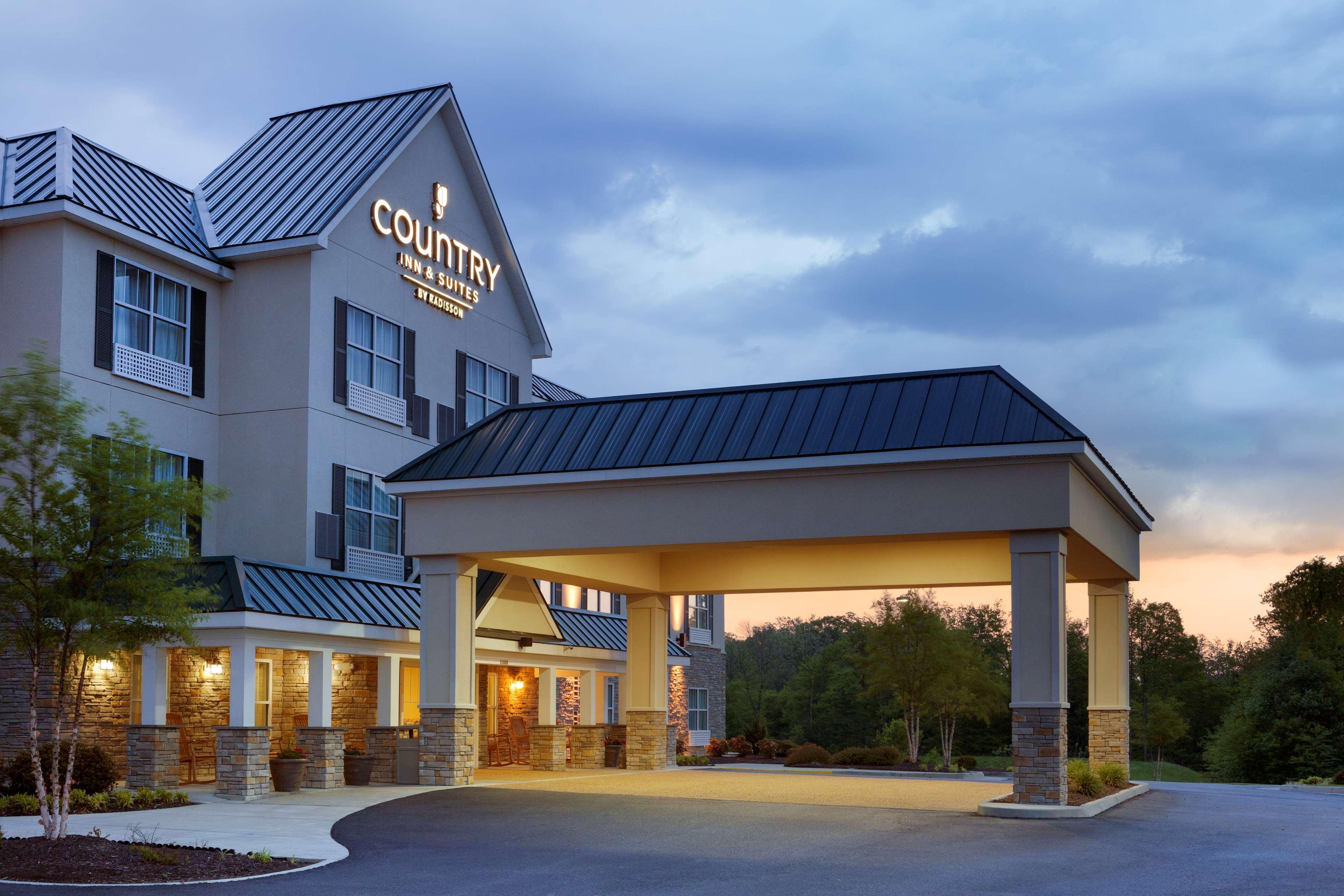 Country & By Radisson, - Hanover, Va 3*