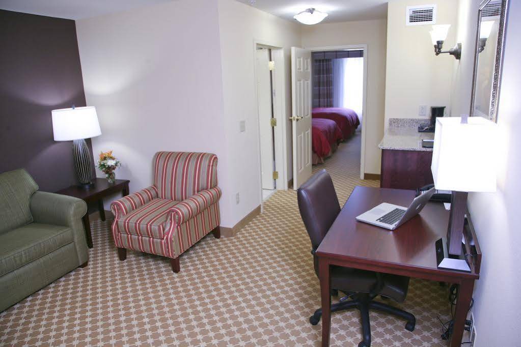 Hotel Country & By Radisson, - Hanover, Va Ashland